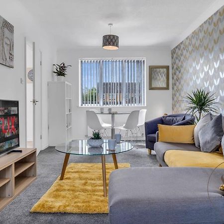Stylish 3Br Home - Beautiful Garden - Parking بروميتش الغربية المظهر الخارجي الصورة